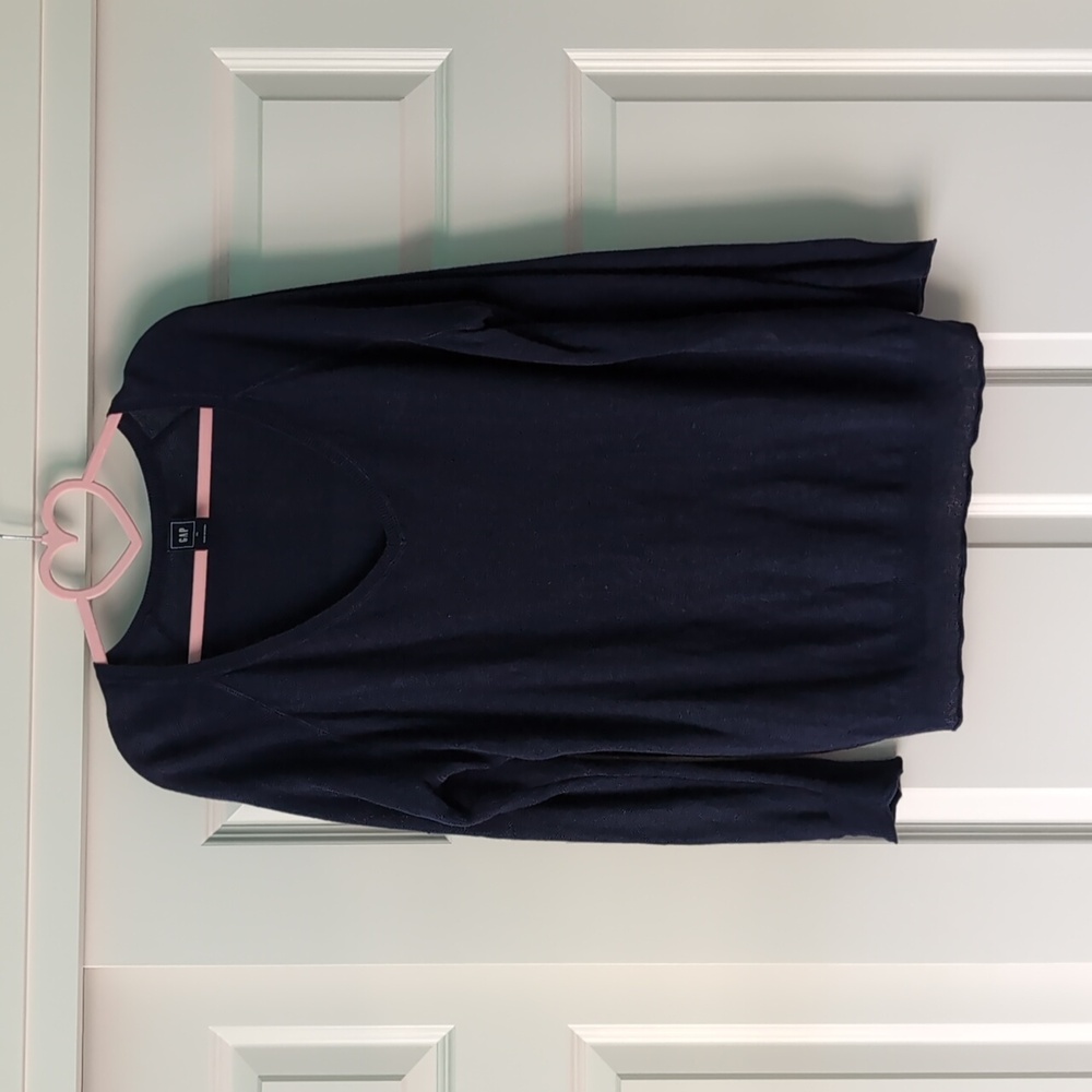 Gap Navy lightweight knit sweater